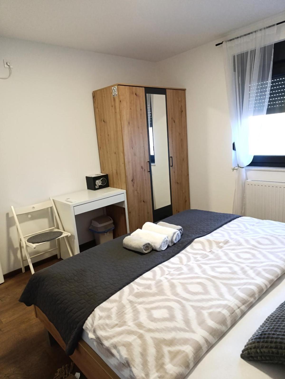 Kraljeva Hiza - Apartmani I Sobe Kralj Sveti Martin Na Muri Værelse billede
